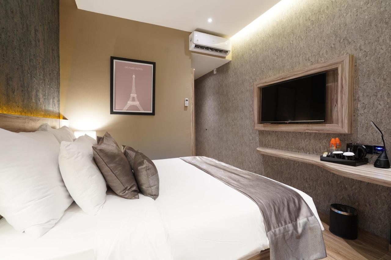 De Paris Hotel Medan Exteriör bild
